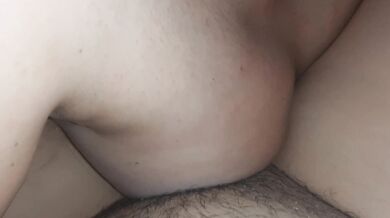 I cum quickly on big tits