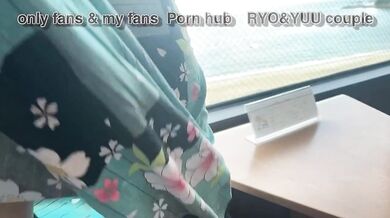 みんなにバレちゃう♡窓際セックスのスリルで濡れちゃう変態美女が濃厚イラマ＆顔射！ 素人/スマホ撮影/美少女/カップル/年の差/温泉/ビーチ/水着/パイパン/野外露出/スタイル抜群/浴衣/英語字幕