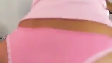 Hirttikilias sassy girls