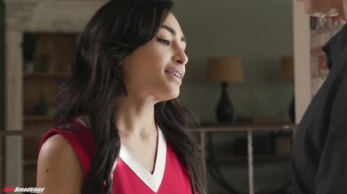 Cheerleader Welcomes Her Teacher Back to Ass (vanessa Moon)