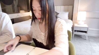 台灣swag daisybaby巨乳人妻OL跟男同事出差住旅館騷穴被操翻lonely wife with a guy on a business tripand got fucked in hotel