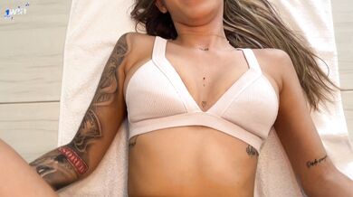 Muscular gym trainer from a very hot class to petite colombiana