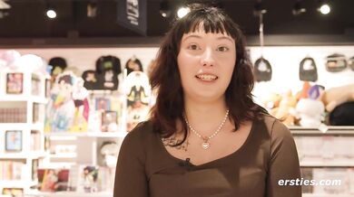 Ersties - Catty steht auf Cosplay und verbringt einen Tag mit uns, der sie zum Höhepunkt bringt