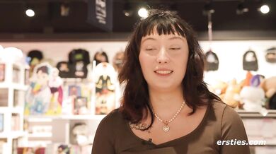 Ersties - Catty steht auf Cosplay und verbringt einen Tag mit uns, der sie zum Höhepunkt bringt