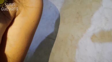 Sunn escupe y llena tu pitó y sus tetas de saliva, Exprime y deja esa garganta seca con tu vergota.