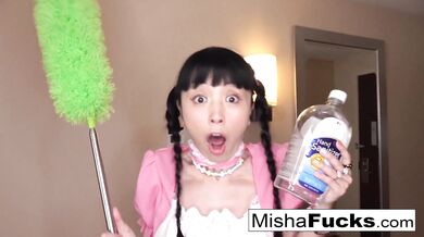 Alien Hotel House Keeper attacks Misha's Alien Pussy!