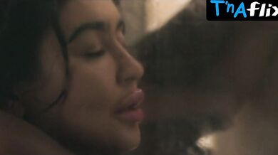 Tarina Patel Sexy Scene in Blood Legacy