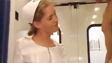 Enfermeras cachondas en castellano