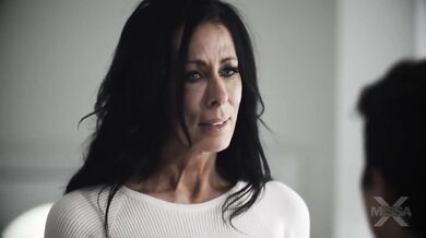 En Deuda Con Mi Madrastra - Reagan Foxx