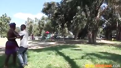 AFRICAN COUPLE BUSTED OUTDOORS IN PUBLIC PARK!!!