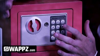 Facial Finish! Step Bros Trade Step Sisters Before Fucking Their Own - Swappz