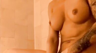 Michaela Isizzu horny at morning BIG SQUIRTING!