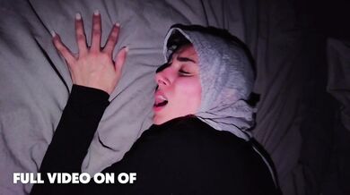 My sisters Muslim friend snuck into my room