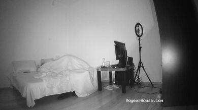 Zed And Zyra - Pounding Her Pussy Under The Sheets