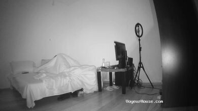 Zed And Zyra - Pounding Her Pussy Under The Sheets