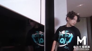 [ModelMedia] Madou Media Works/MMZ-022-Green Tea Stewardess Wandering Scheming/Watch Free