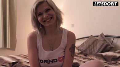 Barbara Nova Rubbing Her Twat To Steamy Pleasure - LETSDOEIT