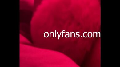 Big natural latina babe pleasing her shaved pussy with her Hitachi to orgasm