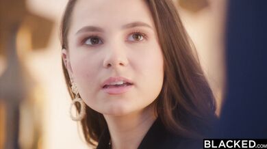 BLACKED Petite Cutie Liz Jordan Gets BBC Creampie