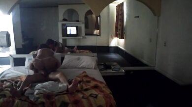 Amantes hacen su primer video porno