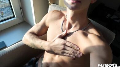 EastBoys - Handsome muscle boy pornstar Tommy Gold jerks his huge beautiful dick into his cumshot