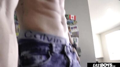 EastBoys - Beautiful muscleman Jared Shaw shows off his abs and muscular body and jerks off his big cock
