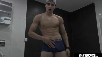 EastBoys - Beautiful muscleman Jared Shaw shows off his abs and muscular body and jerks off his big cock