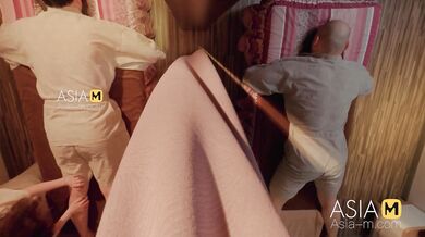 Sexy Masseuse's Fingertips Tease-MDWP-0017