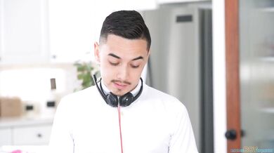 Stepmom Can You Be My Lunch