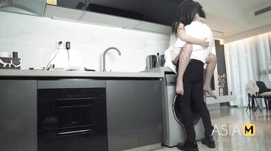 Lonely Horny Santa Claus-MMZ048