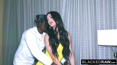 BLACKEDRAW She Hooked Up With BBC After Her BF Stood Her Up - Eliza Ibarra