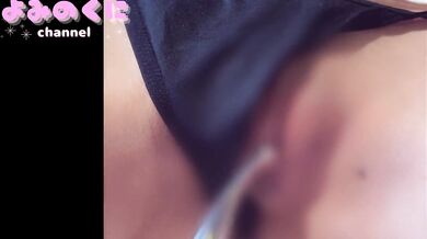 A Japanese maid loses herself to a fine vibrator and hard pistons and falls in pleasure????.