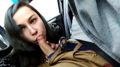 Highway Head - little horny Cocksucker gives Blowjob in Car while driving