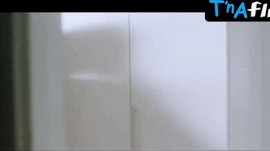 Rita Siddiqui Bikini Scene in Hate Story 4