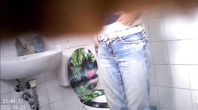 granny piss outdoor and on toilet