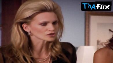 Natasha Henstridge Sexy Scene in She Spies