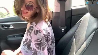 Haebsche anhalterin saugt den schwanz leer