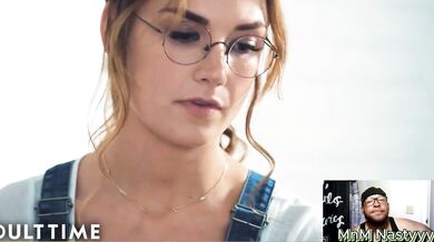 Tatted MILF Siri Dahl Seduced Hot Trans Daisy Taylor - Transfixed Reaction