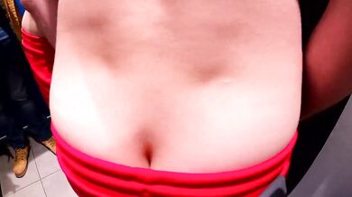 guy jerking off in fitting room