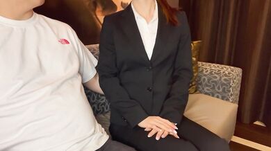 内定を垣間見た変態面接官の言うとおりホテルに連れ込まれ中出しされる彼氏持ちの就活生！ ハメ撮り/素人/リクルートスーツ/NTR/ファン限定無修正/英語字幕