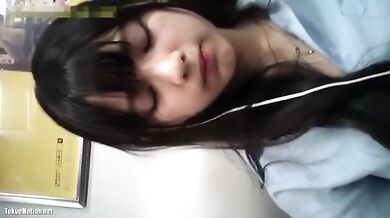 Japanese Cute Girl Upslirt