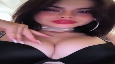 #brunette #redlips #bigboobs #latina #seductive #sparkly