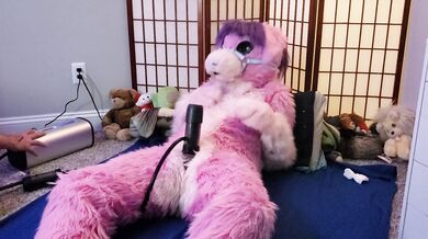 Puppygirl Milked with VacuGlide by Autoblow