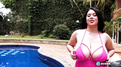 Hot Latina Sofia Santana Shows Off Her Body