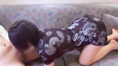 Fuck this sexy china girl who served me with a saliva-filled blowjob! ????　　