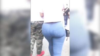 pink shirt big bubble ass