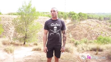 Another outdoor fuck for sexy Elena de la Vega and an inexperienced dude!