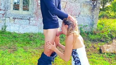 Francaise Qui Se Fait Sodomiser Devant Une Eglise En Exterieur - Emmanuelle Worley