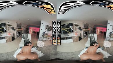 VIRTUAL PORN - Hime Marie Makes You So Horny With Her Sexy Body And You Cum All In Her Mouth