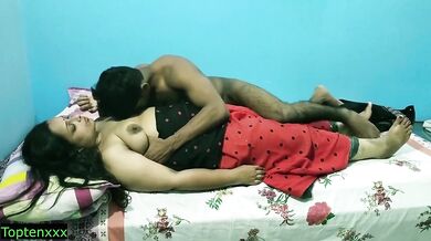 Hot Indian bhabhi fucked rough (Thunder thighs)